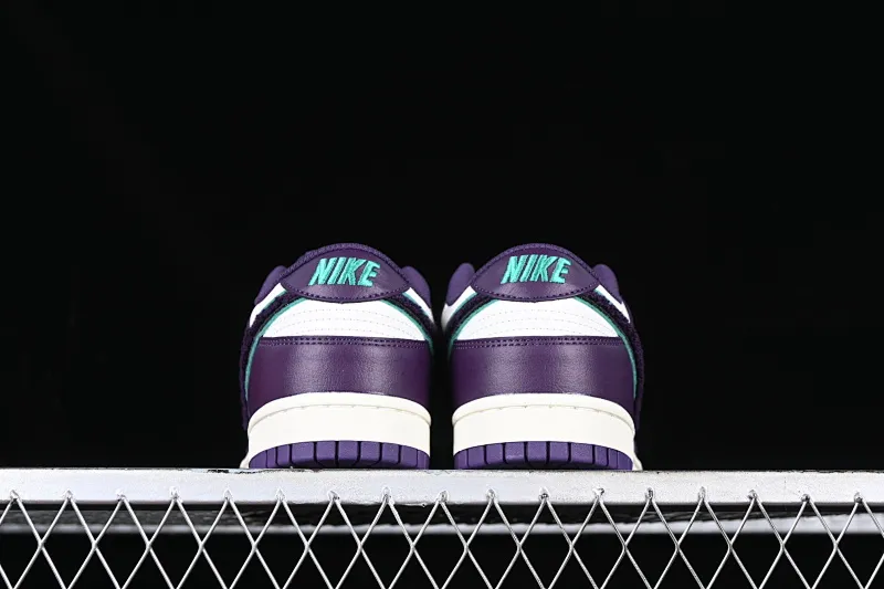 All Categories Nk SB Dunk Series Nk SB Dunk Low Low-top sneakers Nk SB Dunk Low "Chenille Swoosh" Chenille SB low-top sports and leisure sneakers DQ7683-100